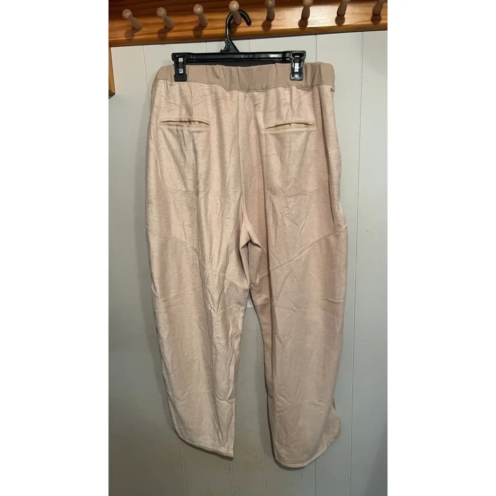 Beige Cargo Pants with Buttoned Pockets